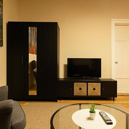 Chic Apartment In Historical City Center Timişoara Exterior foto